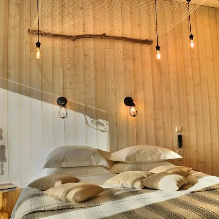 L'estuaire D'hotes Bed & Breakfast 3*